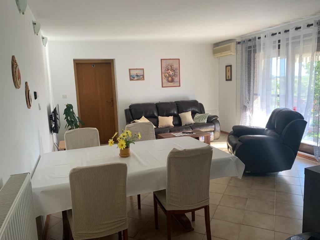 Apartman Dalija Vinkuran Extérieur photo